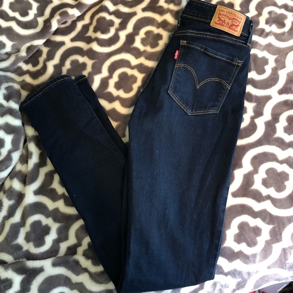 Levi’s 711 Skinny Jean